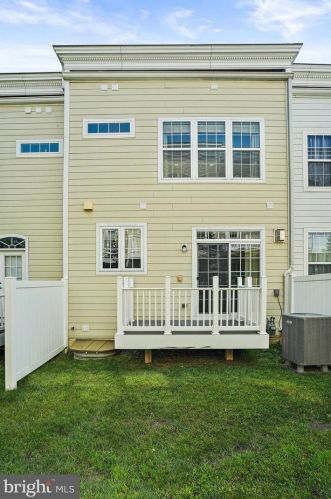 2139 Little Sorrel Way, Silver Spring MD 20902-2893 exterior