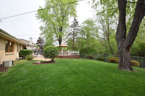 6894 Park Mnr Dr, Milwaukee WI 53224-4638 exterior