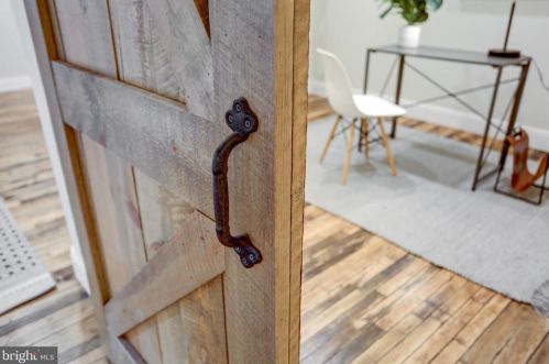 220 Prince St, Lancaster PA 17603-5878 exterior