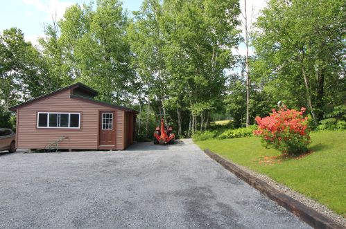 1995 Main St, Rangeley ME  04970-4001 exterior