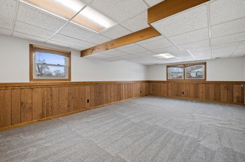 5946 33, Milwaukee WI 53221-4724 exterior