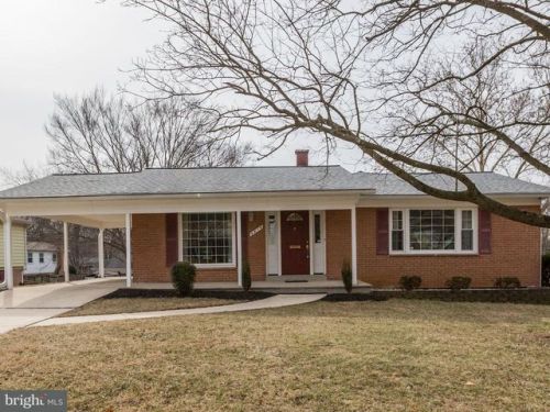 4914 Butternut Dr, Rockville, MD 20853-2325