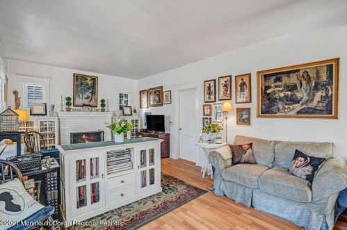 155 Lincoln Ave, Red Bank NJ 07704 exterior