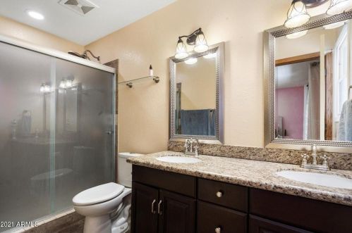 10602 35th St, Phoenix AZ 85028-3312 exterior