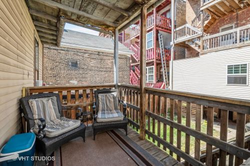 2007 Cullerton St, Chicago IL  60608-2620 exterior