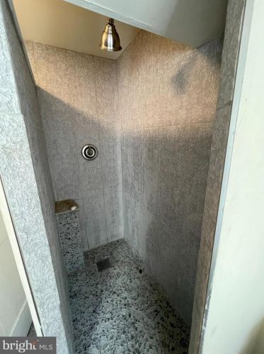 2347 79 Ave, Philadelphia PA 19150-1405 exterior