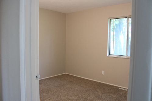 1009 Hoffman St, Three Rivers MI  49093-1017 exterior