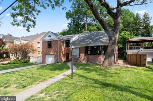 5121 Klingle St, Washington DC  20016-2654 exterior