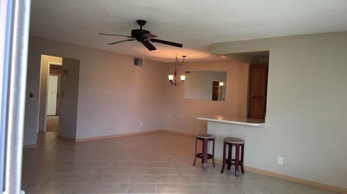 908 Savannas Pt, Fort Pierce FL 34982-6785 exterior