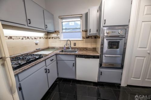 15 Sims Rd, Edison NJ 08817-3034 exterior