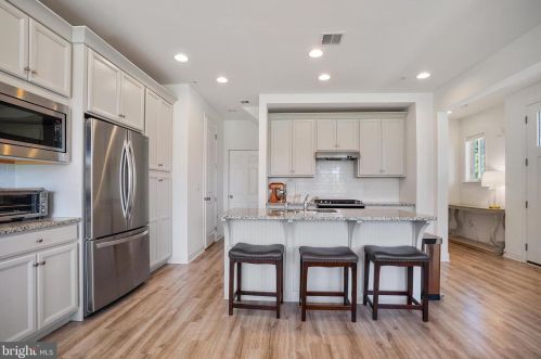 2222 Red Fox Dr, Hummelstown PA 17036 exterior