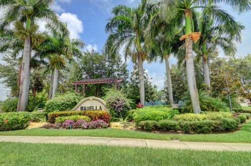 7355 Briella Dr, Boynton Beach FL 33437-3767 exterior