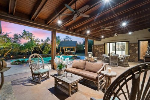 17117 Flagler Dr, Austin TX 78738-7610 exterior