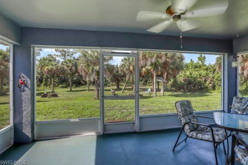 2740 10 Ave, Naples FL 34120-5118 exterior