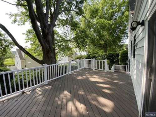 647 Bryant Ave, Teaneck, NJ 07666-6501