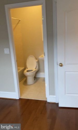 1426 Capitol St, Washington DC  20003-1571 exterior