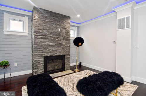 2911 17th St, Washington DC  20018-1825 exterior