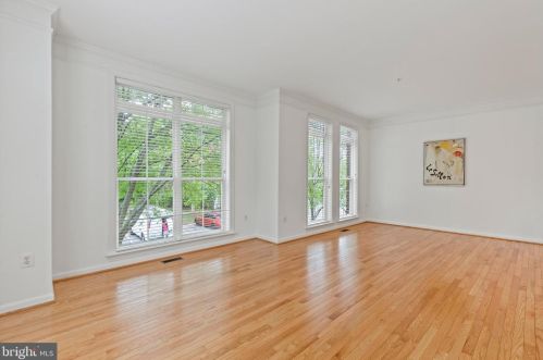 252 Murtha St, Alexandria VA 22304-8613 exterior