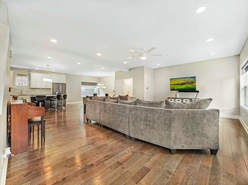 826 Spg Gdn Ave, Pittsburgh PA 15212-4232 exterior