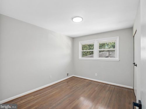 11839 Enid Dr, Rockville MD 20854-3454 exterior