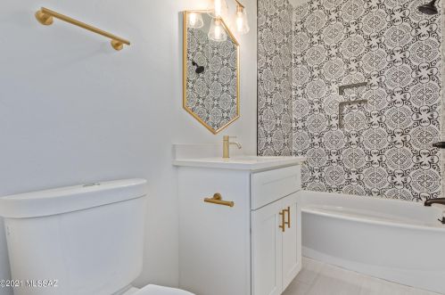 2109 Grant Rd, Tucson AZ  85719-3412 exterior