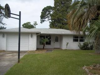 15838 Lyle Cir, Port Richey, FL 34667-4005