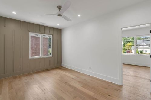 3918 Flowerland Dr, Atlanta GA  30319-1806 exterior