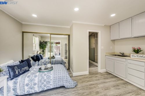 1946 6th St, Concord CA  94519-2216 exterior