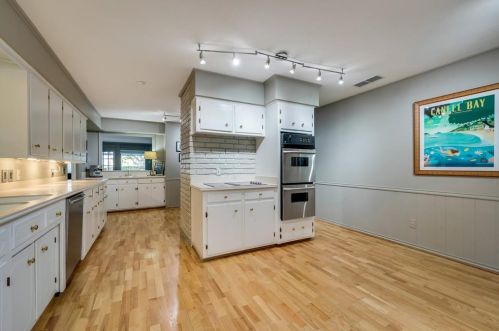 9672 Atherton Dr, Dallas TX 75243-6135 exterior