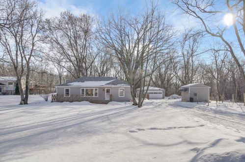 5214 County Line, Saint Paul MN 55110-1231 exterior