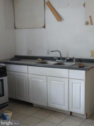 25 Front St, Darby PA 19023-3013 exterior