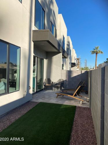 6301 12th St, Phoenix, AZ 85014-1307