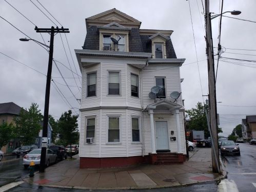 54 Pocasset Ave, Providence, RI 02909-2929