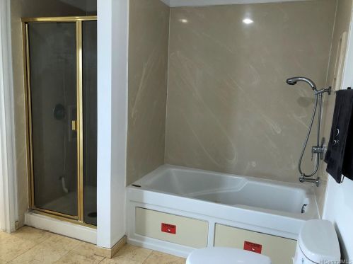 1608 Miller St, Honolulu HI 96813-1870 exterior