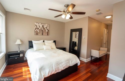 875 Lawrence St, Philadelphia PA 19120-4126 exterior