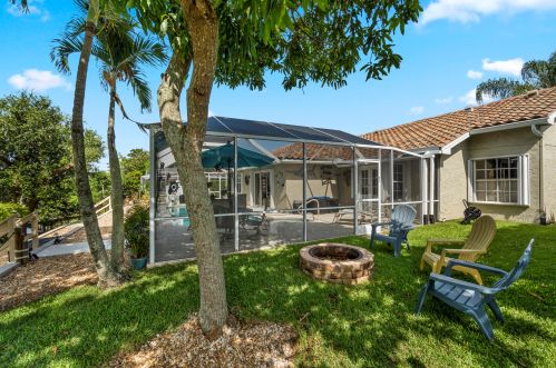 110 Twylite Ter, Fort Pierce FL  34983-1247 exterior