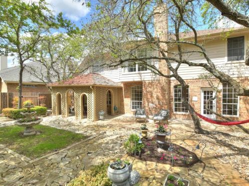 10305 Ember Gln Dr, Austin TX 78726-1388 exterior