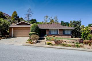 1140 Murchison Dr, Millbrae, CA 94030-2919