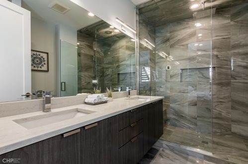 2423 Fullerton Ave, Chicago IL  60647-2680 exterior