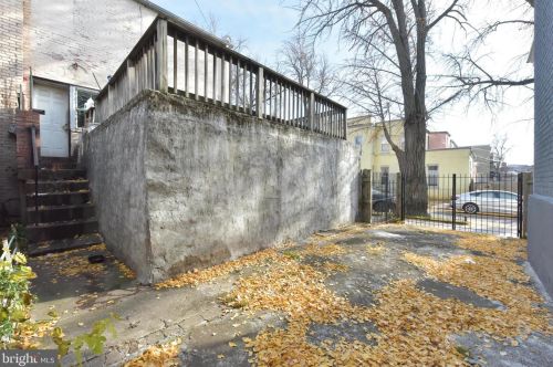 1138 7 St, Washington DC 20002-3652 exterior