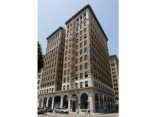 810 Spring St, Los Angeles CA  90014-2972 exterior