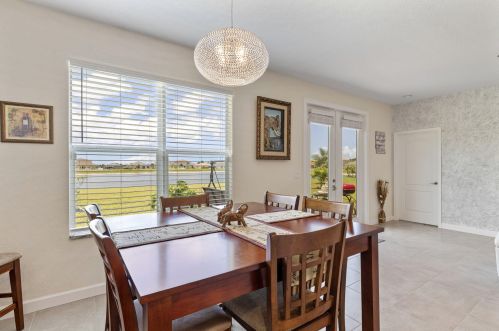 881 Bent Creek Dr, Fort Pierce FL  34947-1326 exterior