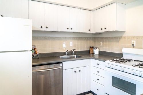 314 College Park Dr, Moon Twp PA  15108-2312 exterior