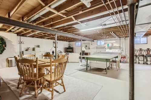 351 Everett Ave, Bull Valley IL 60014-7119 exterior