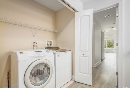 187 Mayo Ct, Elmhurst IL  60126-5158 exterior