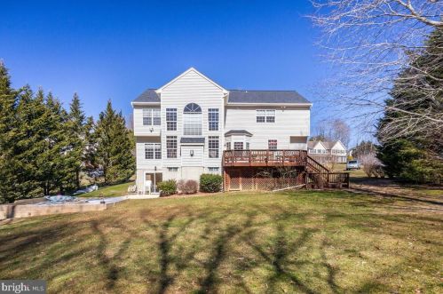 1309 Duchess Ln, Huntingtown MD 20639-2337 exterior