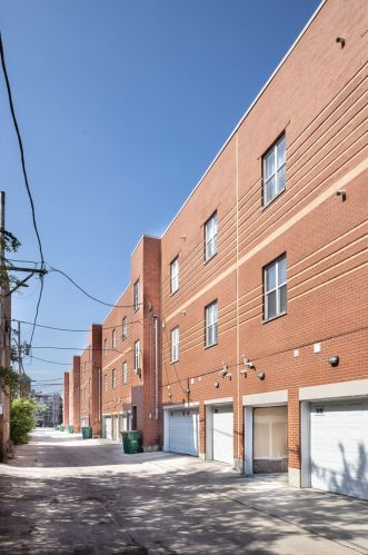 1033 46th St, Chicago IL 60653-4017 exterior