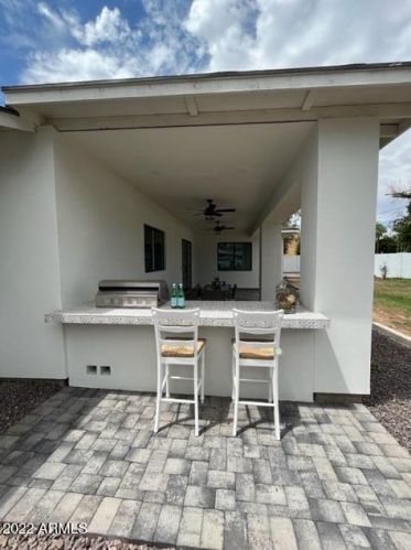 6841 12th Ave, Phoenix AZ  85013-1021 exterior