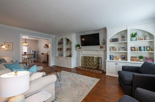 12 Market Sq Pl, Atlanta GA 30318-1428 exterior