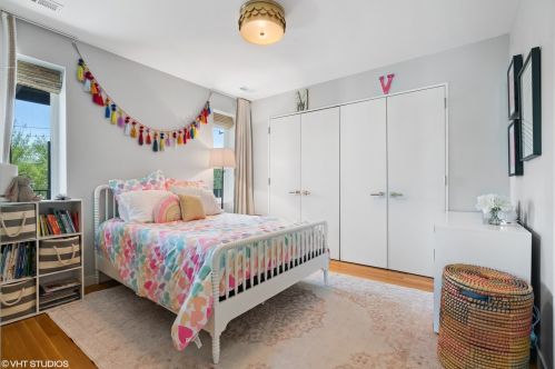 2213 Homer St, Chicago IL 60647-4216 exterior